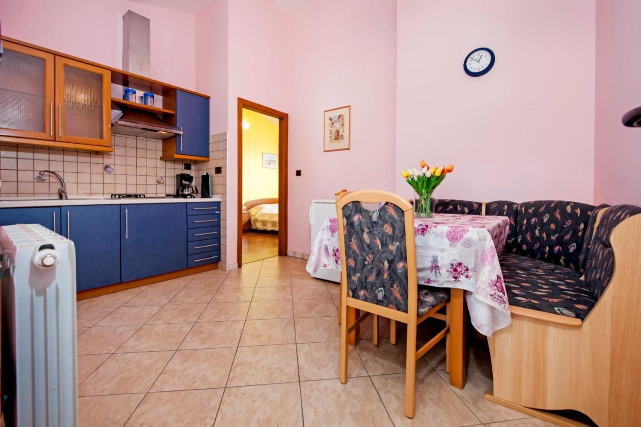 Apartment Modrusan *