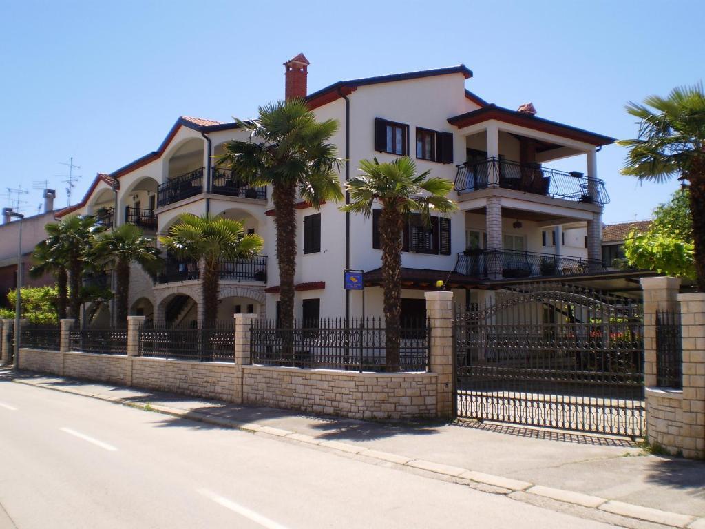 Apartment Modrusan *